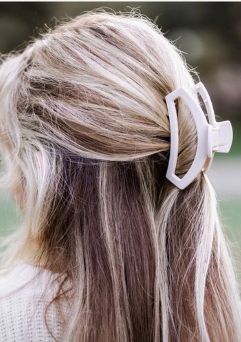 Open Hair Clip in Toasted