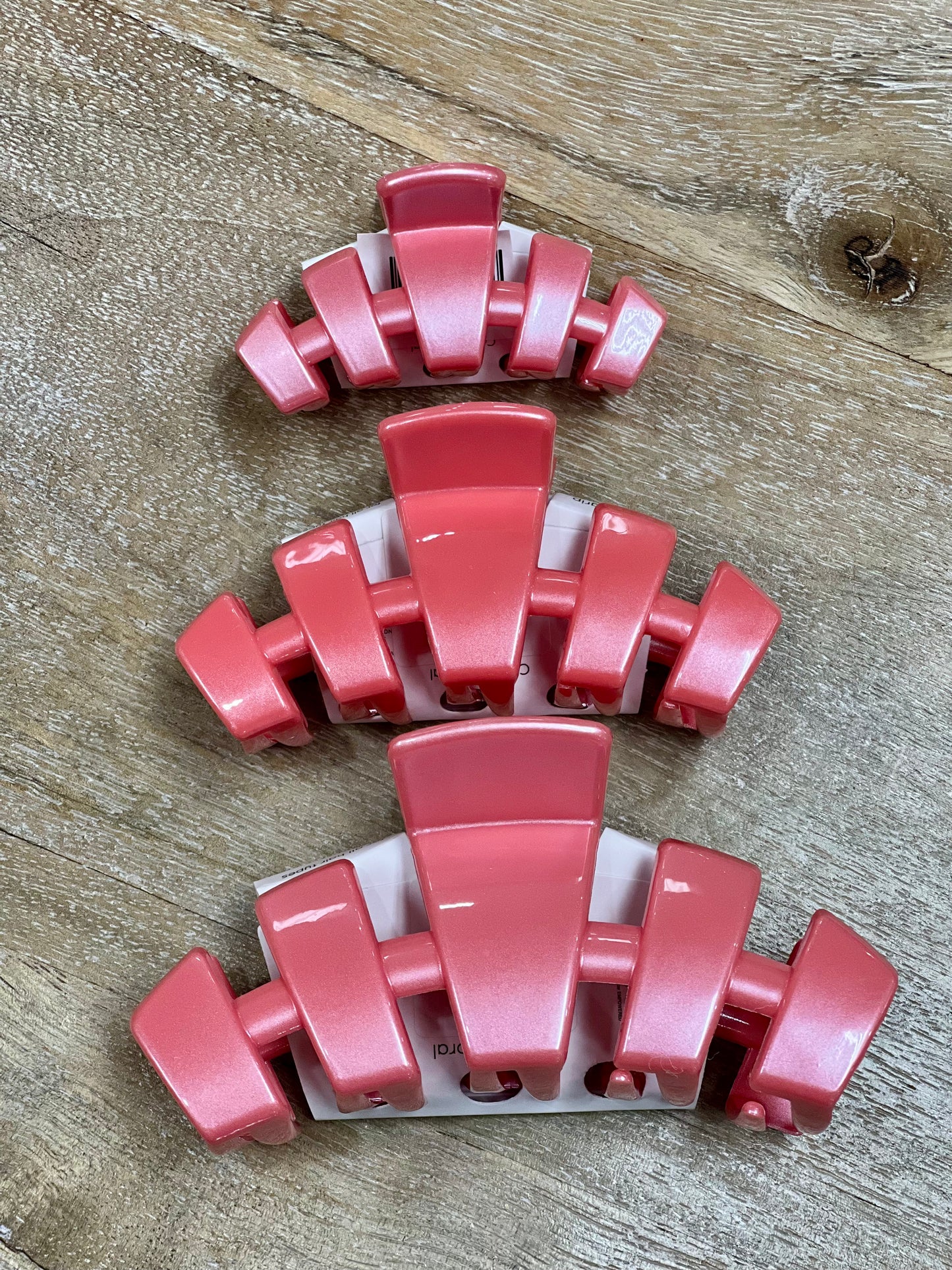 Classic Hair Clip in Calming Coral