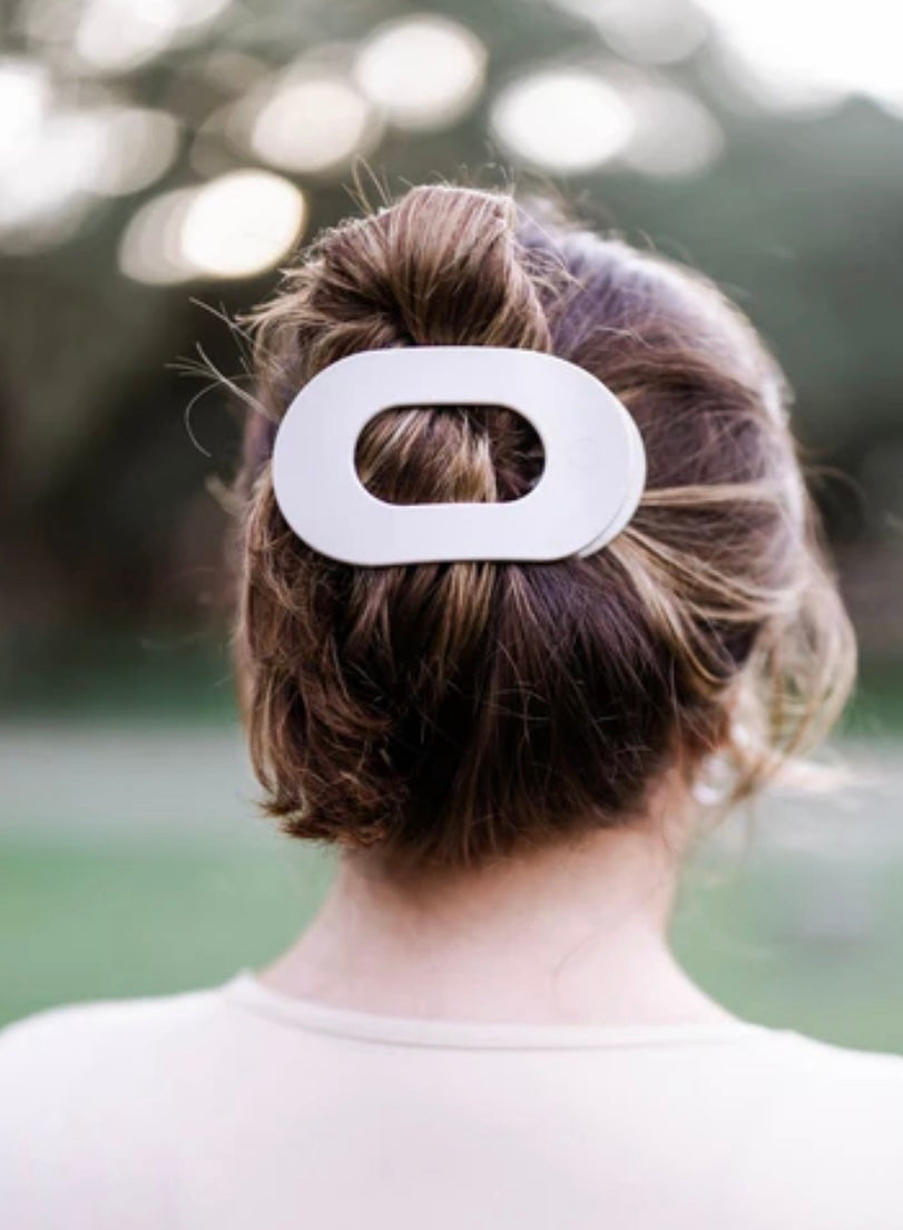 Flat Round Hair Clip in Toasted