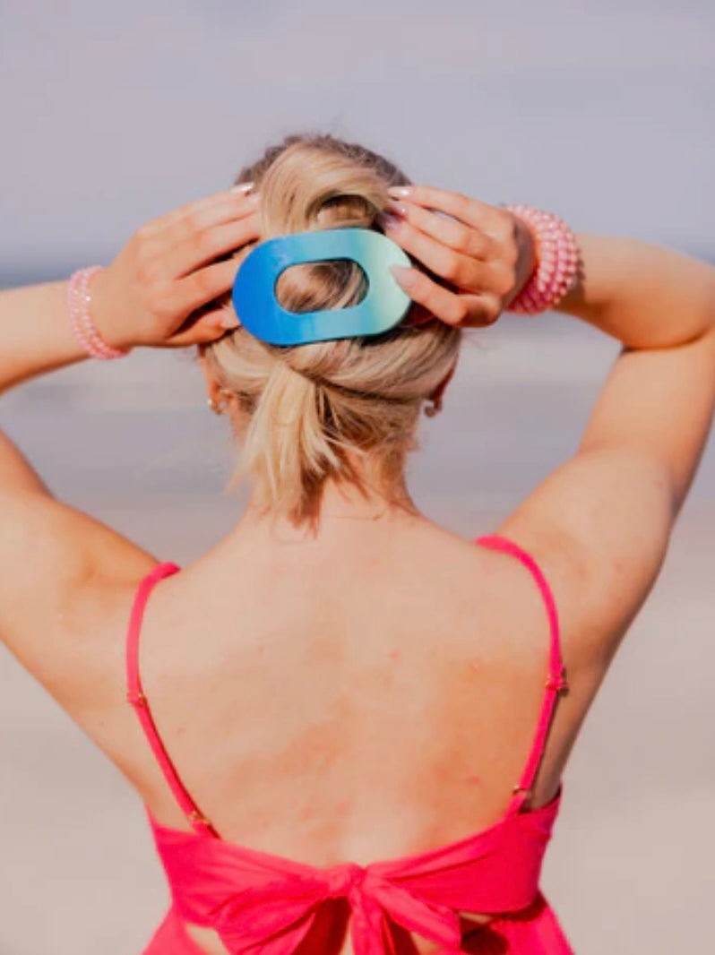 Round Flat Hair Clip in Poolside