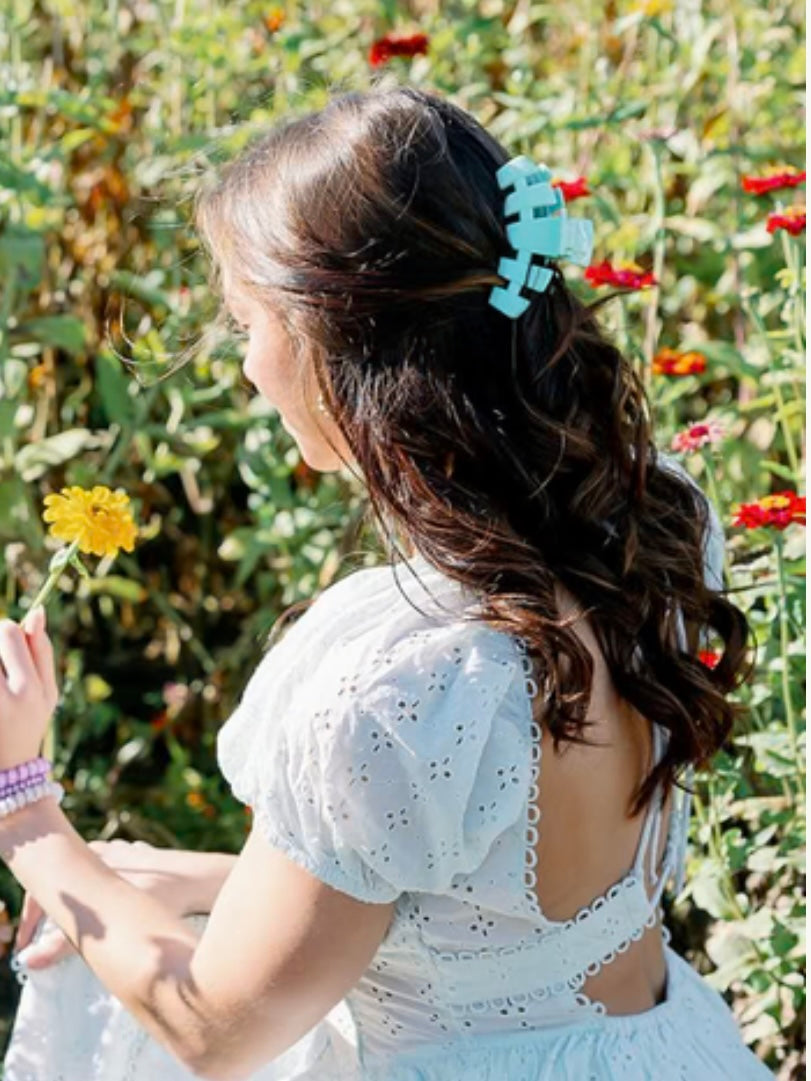 Classic Hair Clip in Mint to Be