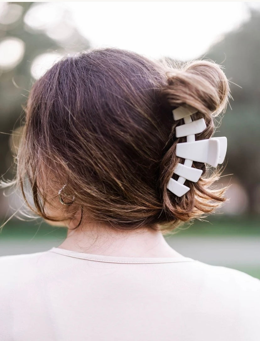 Classic Hair Clip in Toasted