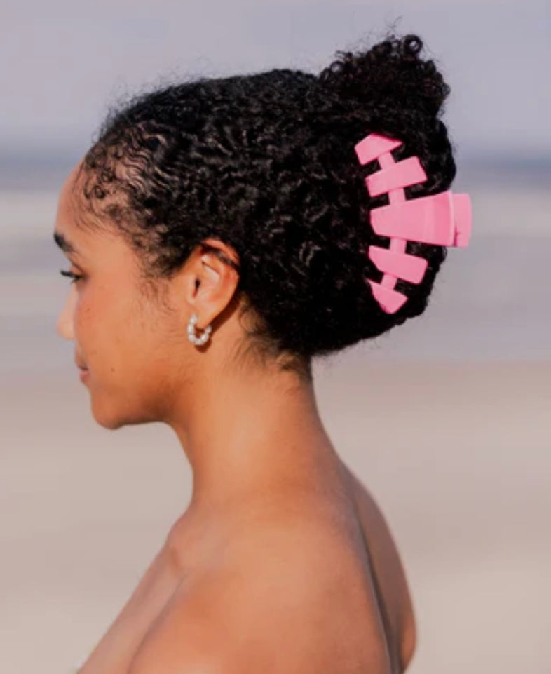 Classic Hair Clip in Paradise Pink