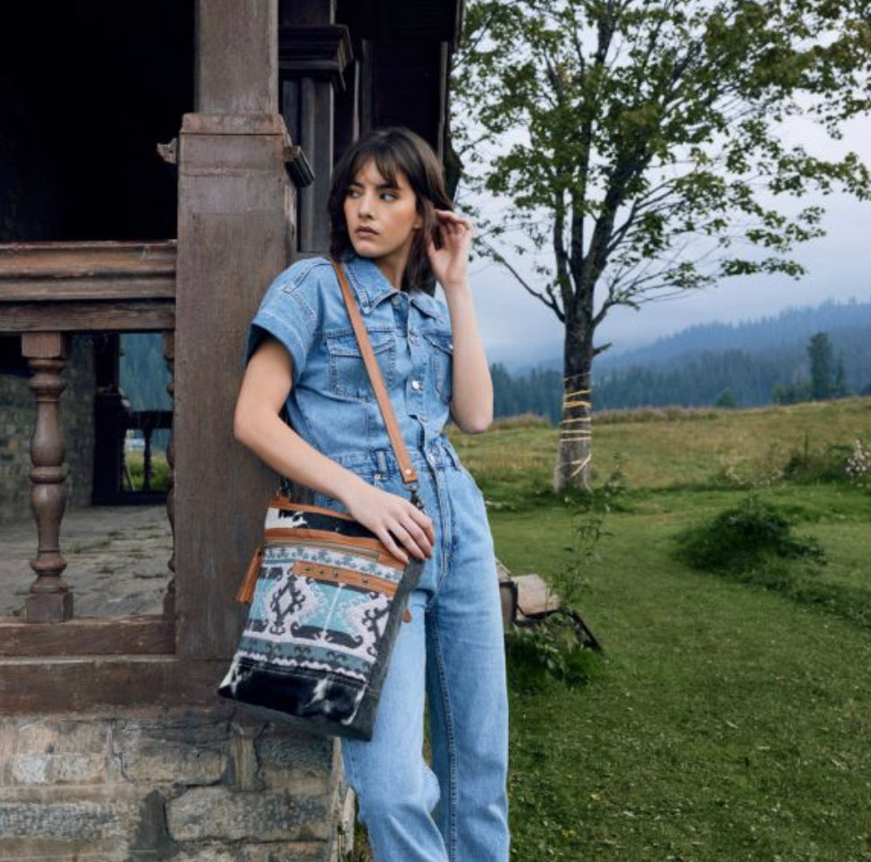 ISABELA FIORI SHOULDER BAG**FINAL SALE**
