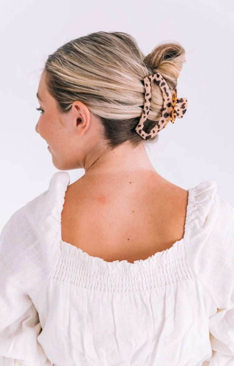 Open Hair Clip in Blonde Tortoise