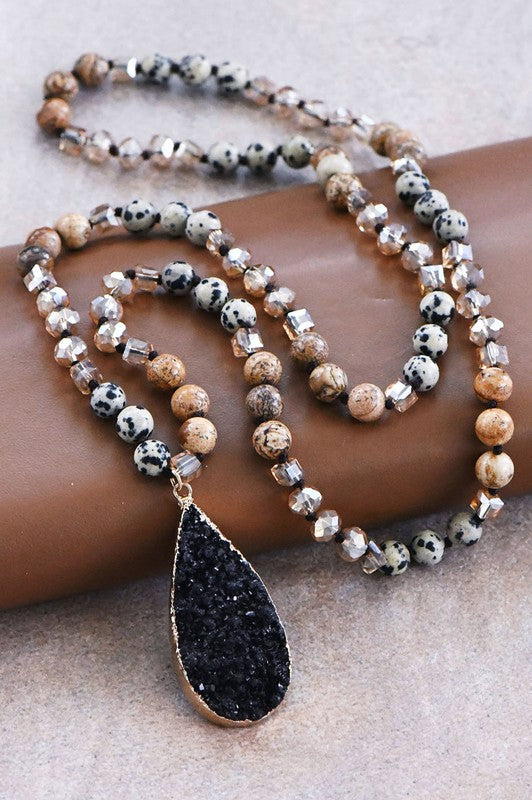 Black druzy Stone Pendant Necklace.