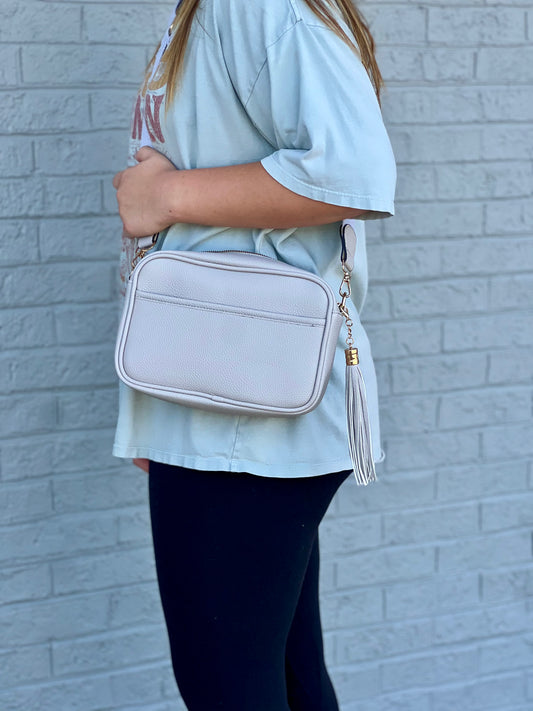 Nova Pebble Vegan Leather Crossbody in Champagne