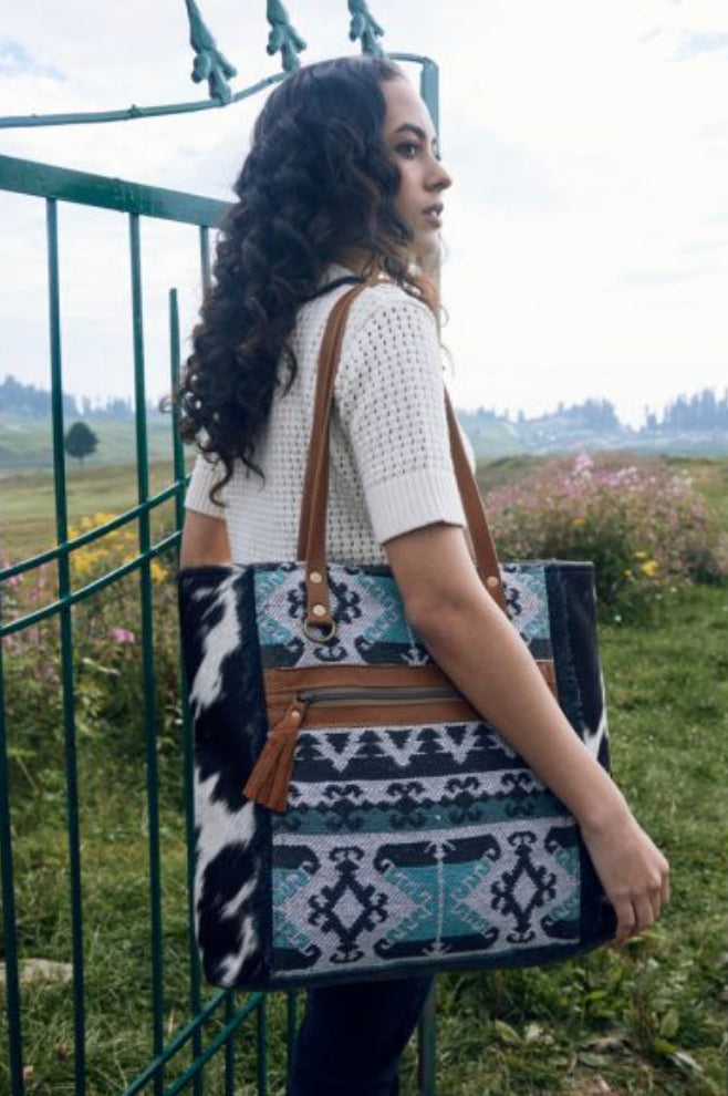ISABELA TOTE BAG**FINAL SALE**