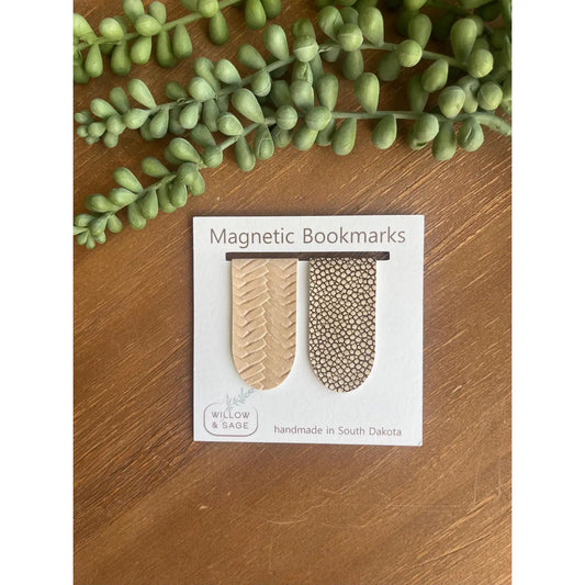 Neutral Magnetic Bookmark Pair-Brown