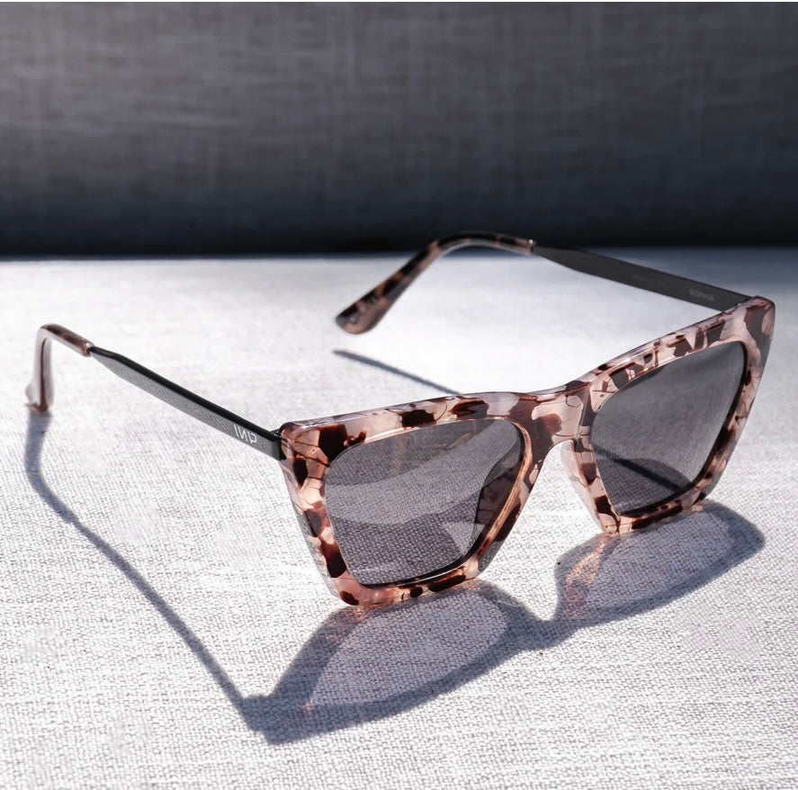 SOPHIA in Midnight Tortoise / Black Lens